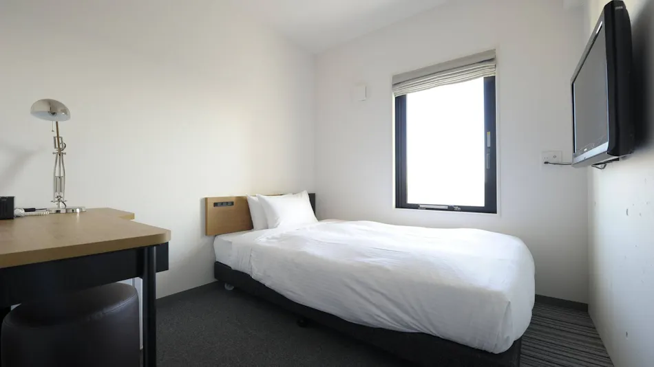 8HOTEL SHONAN FUJISAWA