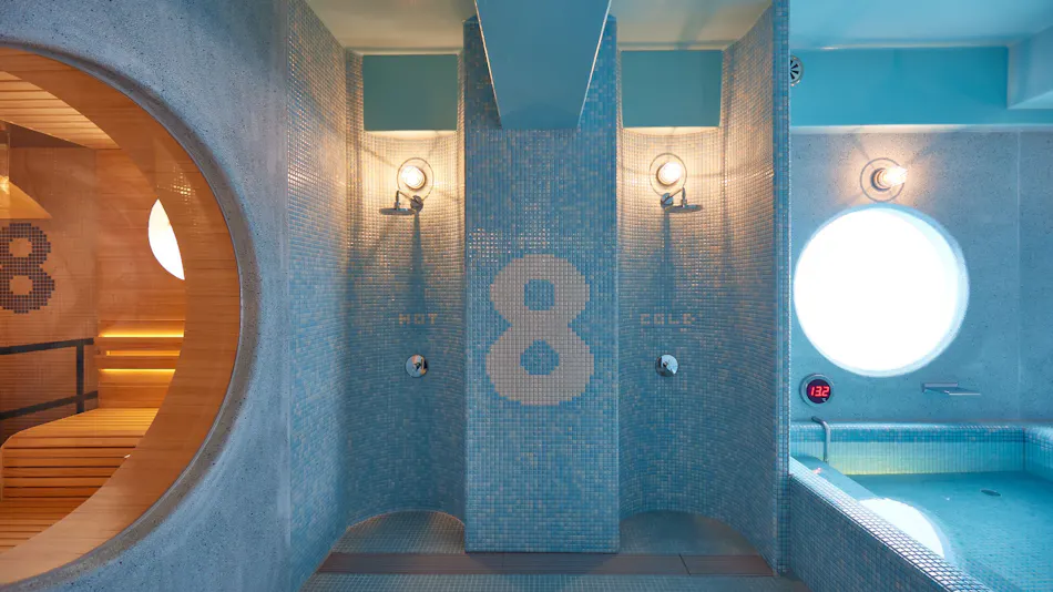 8HOTEL SHONAN FUJISAWA