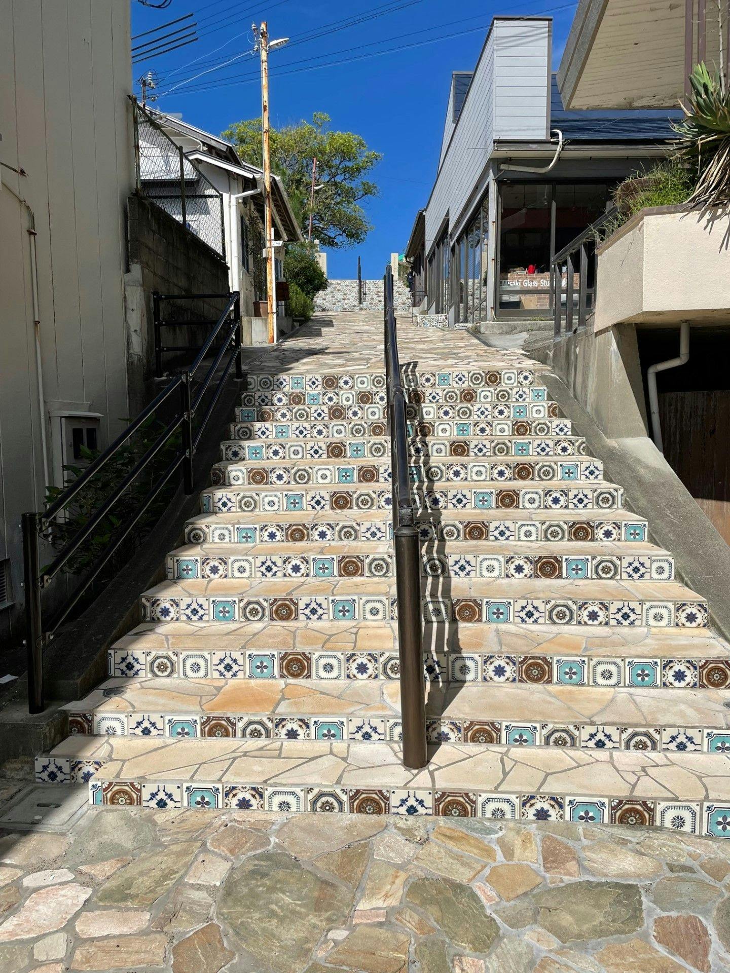 เนินเขาแวววาว