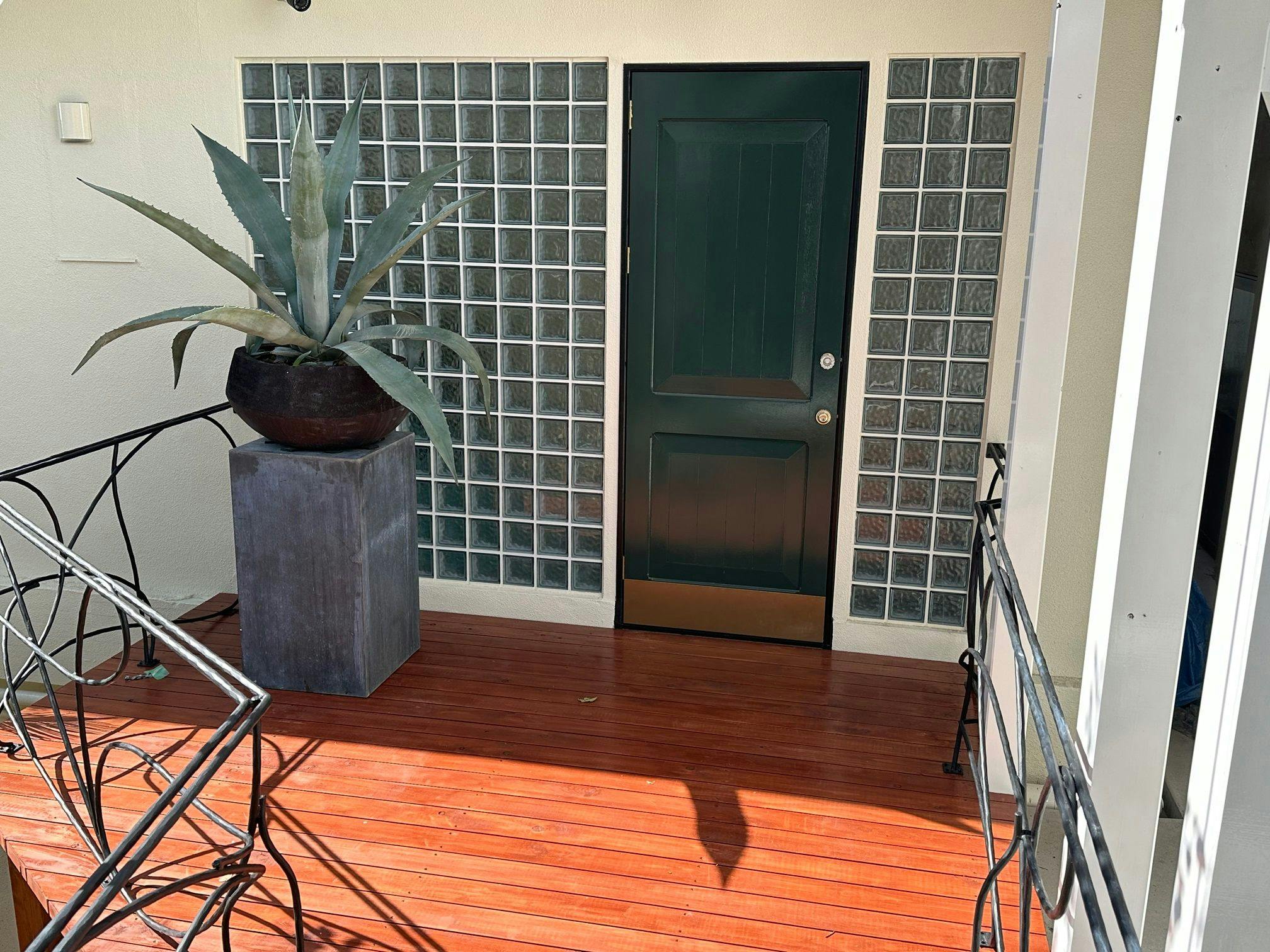 ทางเข้าชั้น 2 ของโรงแรม