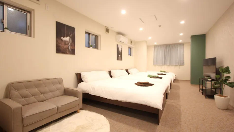LUANA Hotel in Koenji