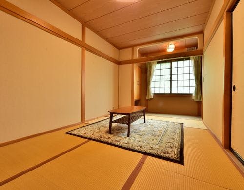 本館　和室の一例（10畳）