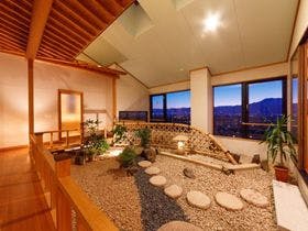 小布施温泉あけびの湯