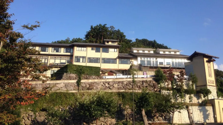 Obuse Onsen Akebi no Yu