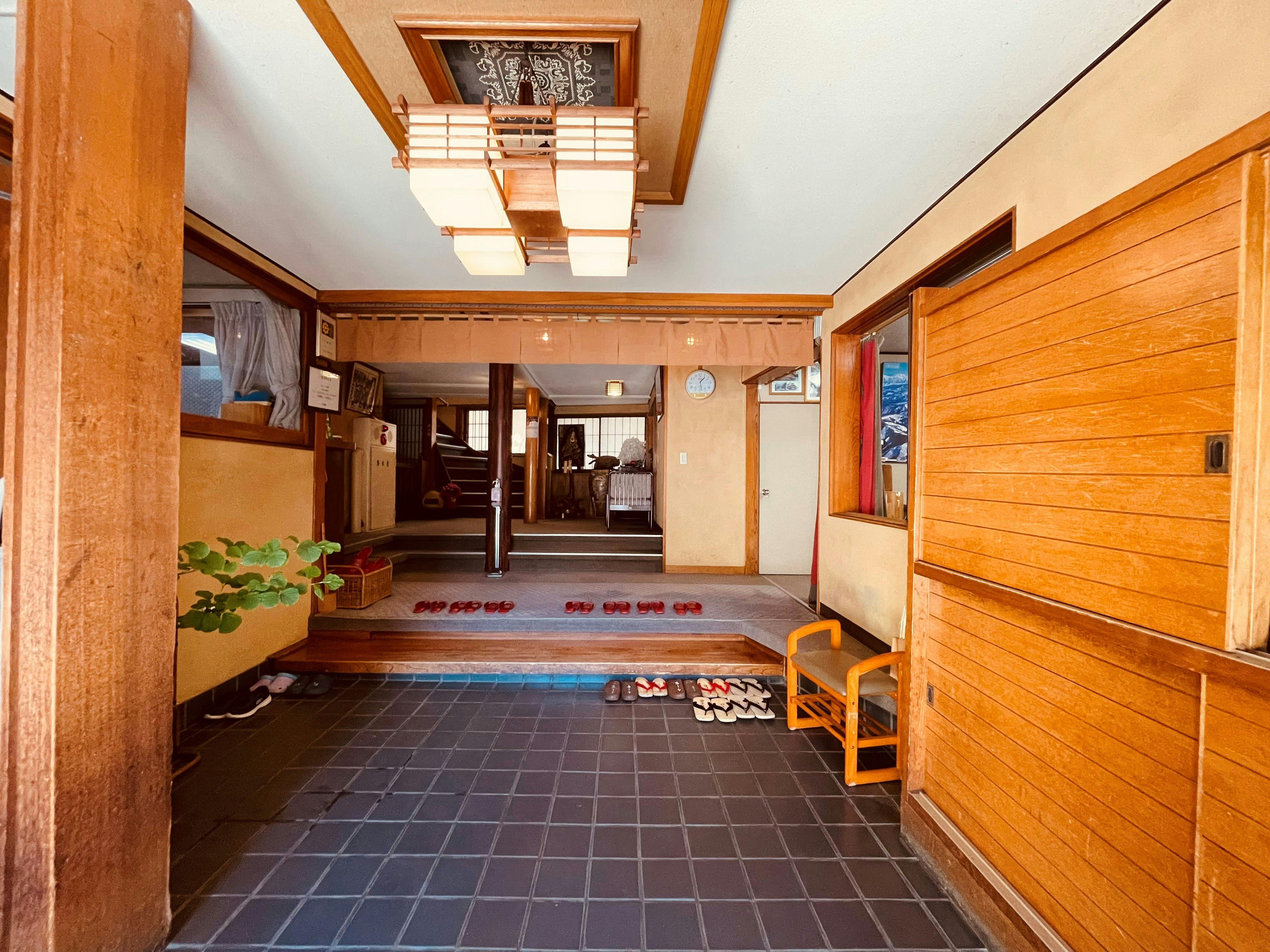 Nozawa Onsen Chitosekan