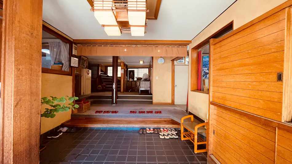 Nozawa Onsen Chitosekan