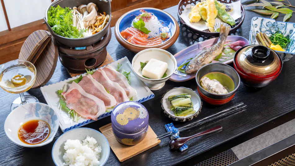 Nozawa Onsen Chitosekan