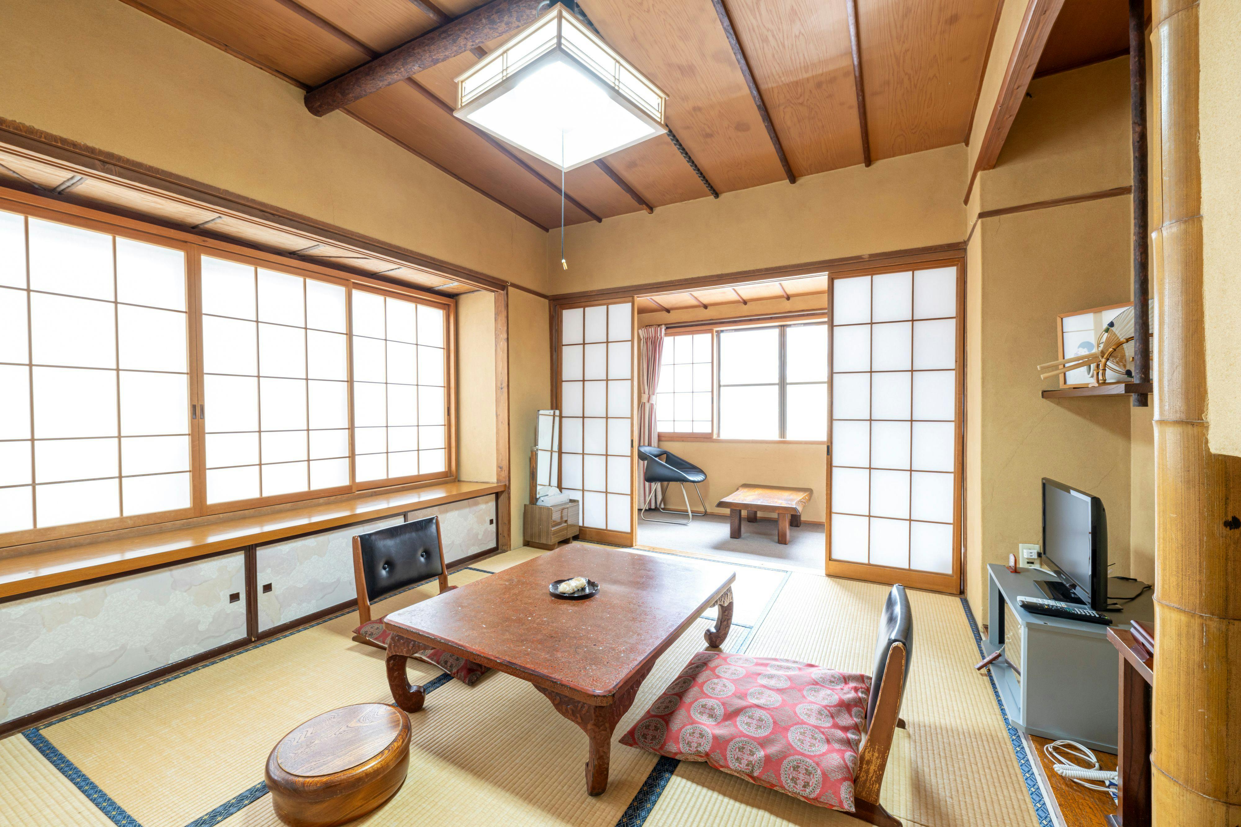 Nozawa Onsen Chitosekan