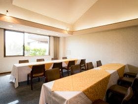 ボボスリゾートホテル