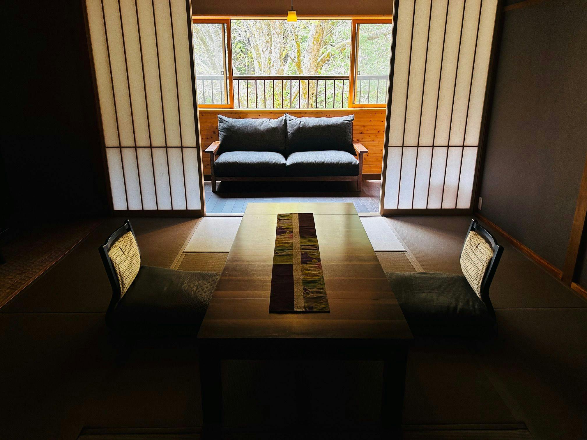 Sengakukan, the Inn of Carbonated Springs
