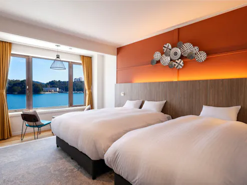 【디럭스 트윈】