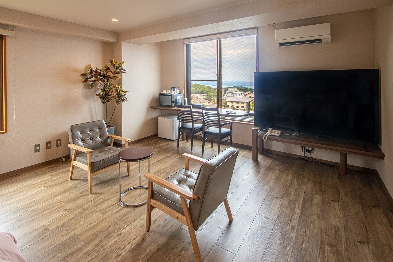 ห้องพักเตียงคู่พร้อมอ่างอาบน้ำในตัว ชั้น 3