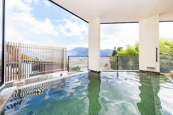 สระว่ายน้ำ