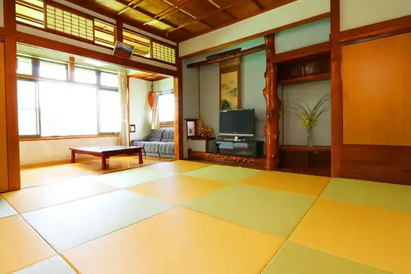 อาจเป็นห้องพักที่มีเสื่อริวกิว!