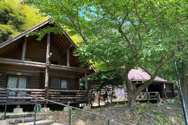 【로그하우스】