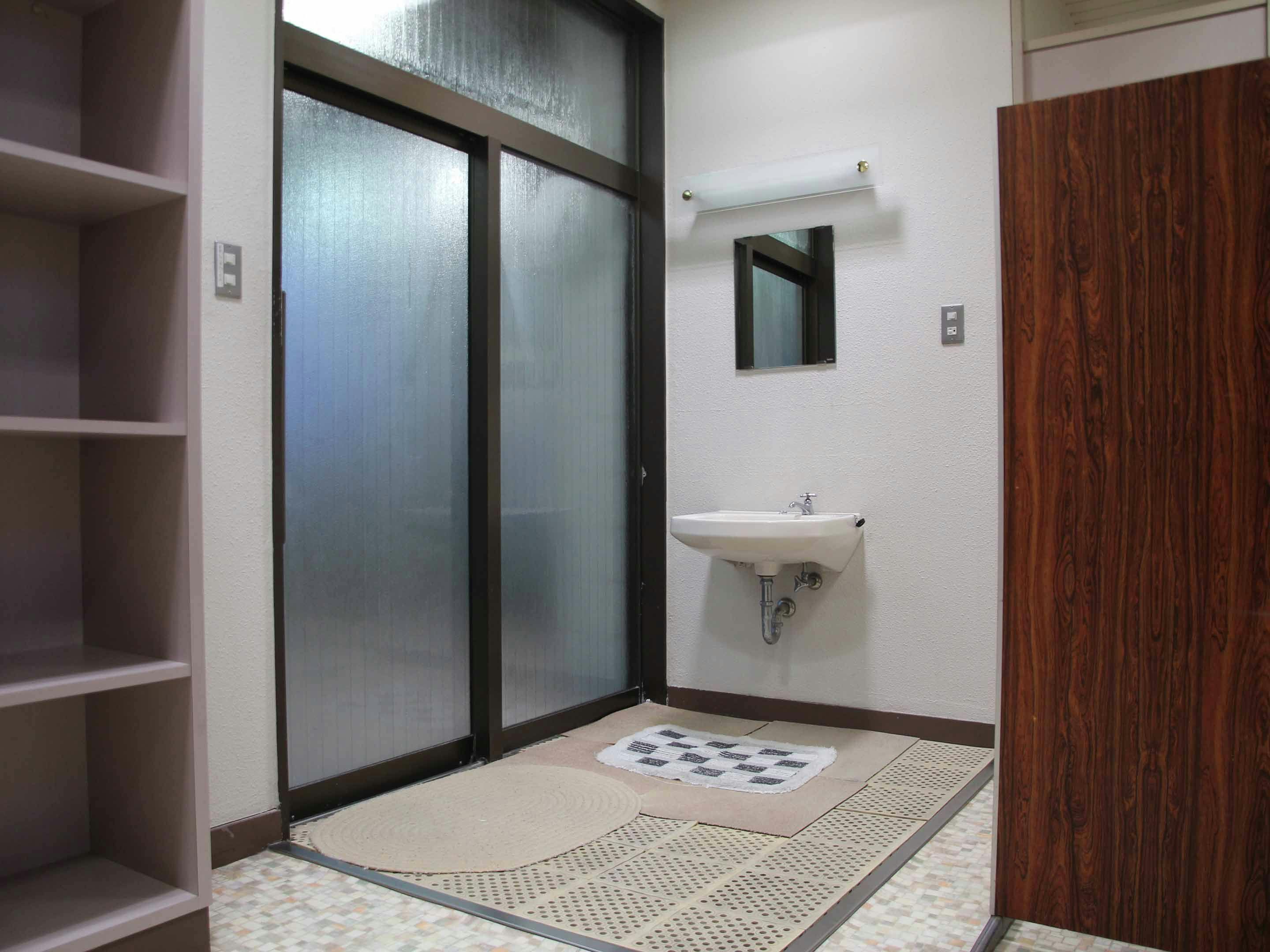 ตัวอย่างห้องเปลี่ยนเสื้อผ้า