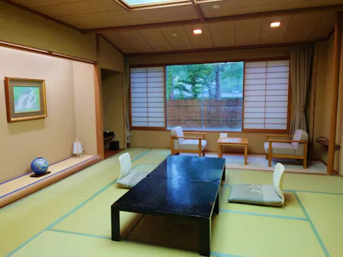 【ห้องอาบน้ำร้อน】ห้องสไตล์ญี่ปุ่นขนาด 10 เสื่อทาทามิ