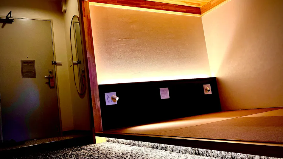 K.M.H Art Hotel by Kure Morisawa