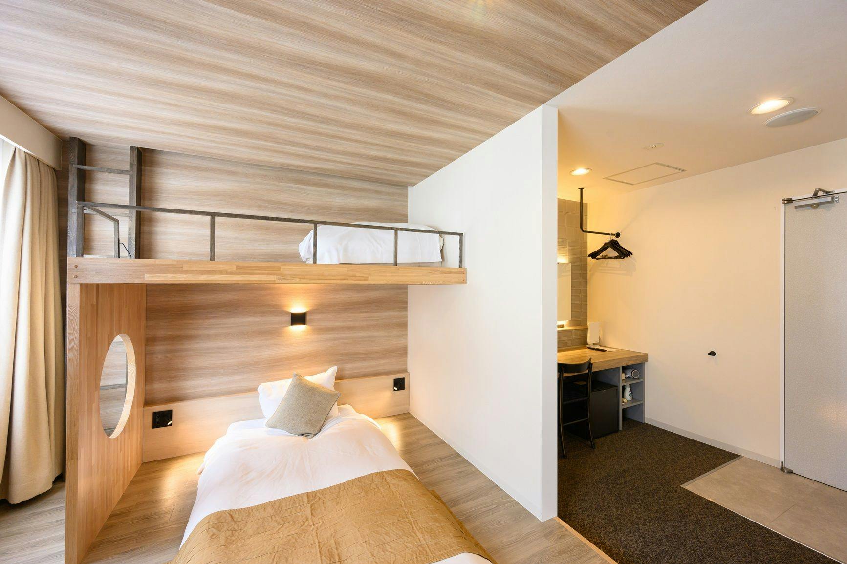 K.M.H Art Hotel by Kure Morisawa