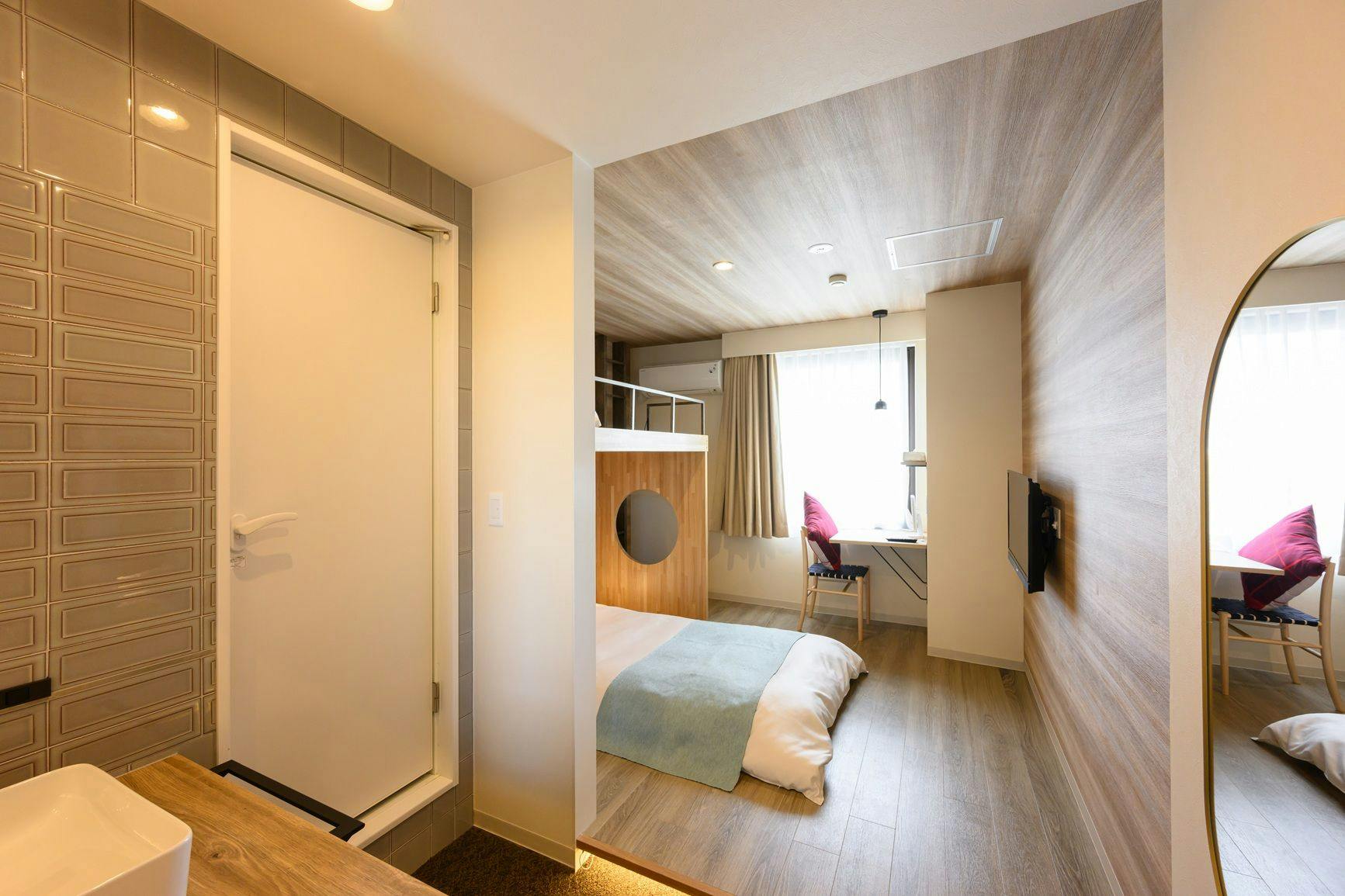 ห้องลอฟต์เซมิสวีท (ตัวอย่าง) ปลอดบุหรี่