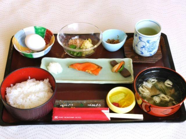 K.M.H Art Hotel by Kure Morisawa