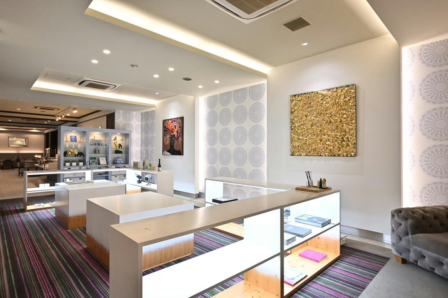 K.M.H Art Hotel by Kure Morisawa