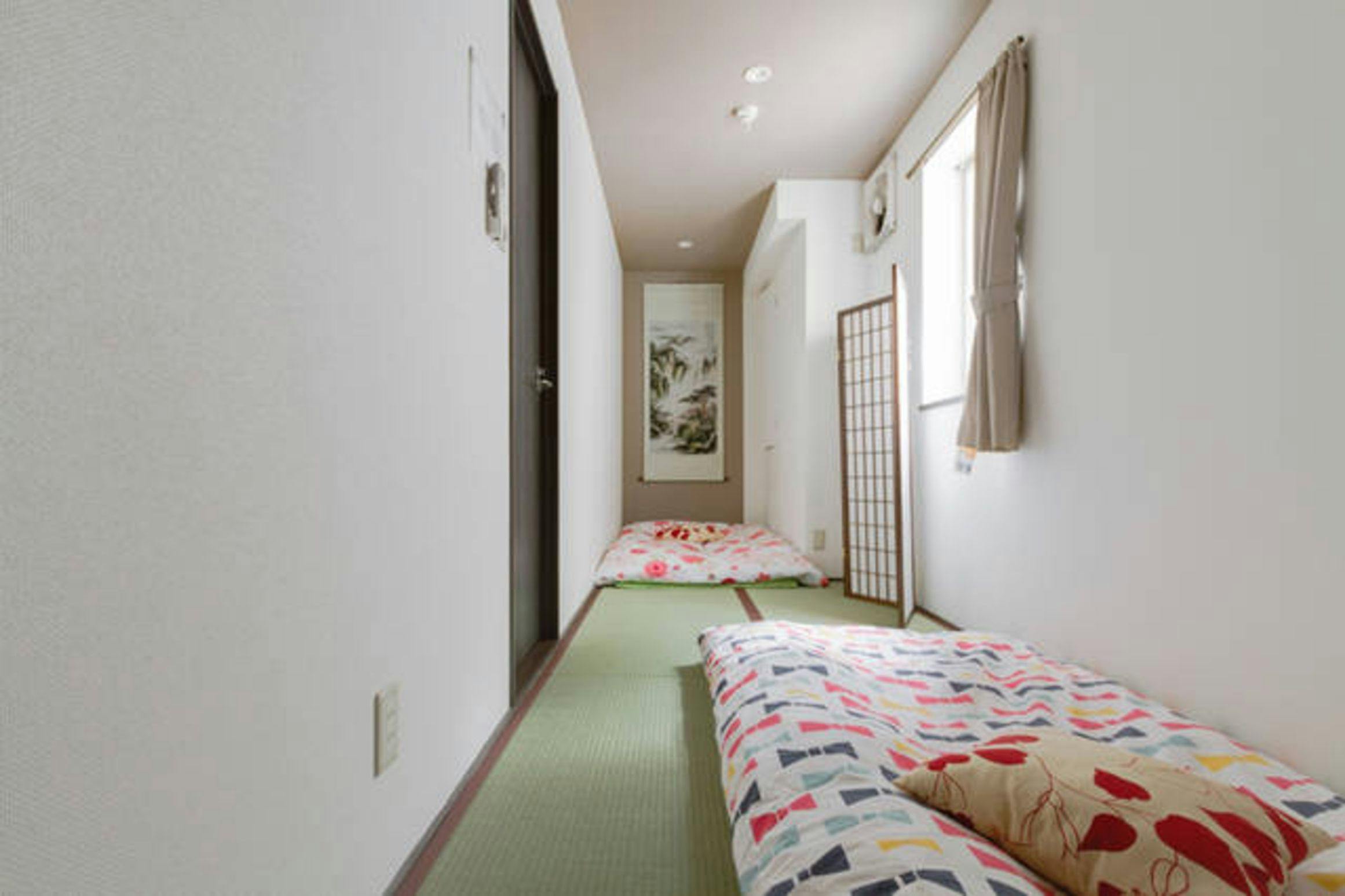Nakayama Guest House (Osaka)