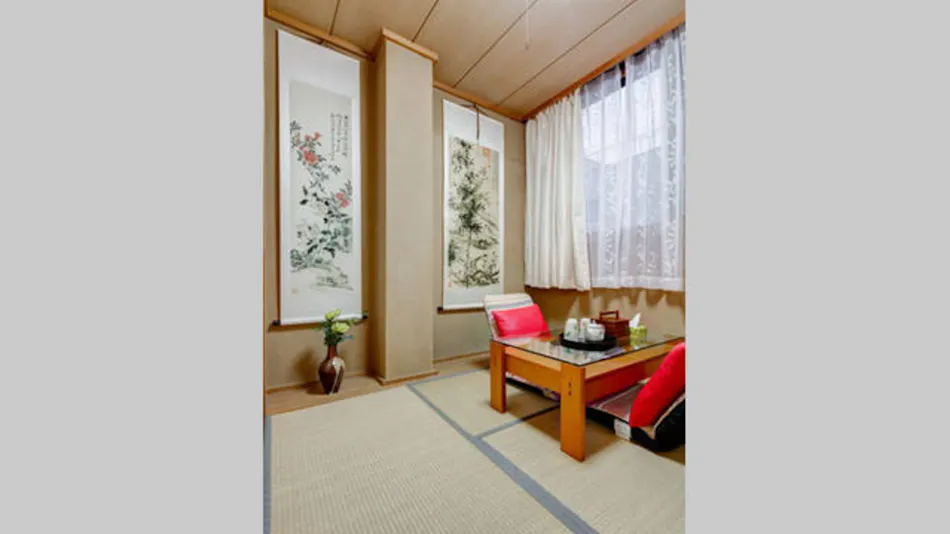 Nakayama Guest House (Osaka)