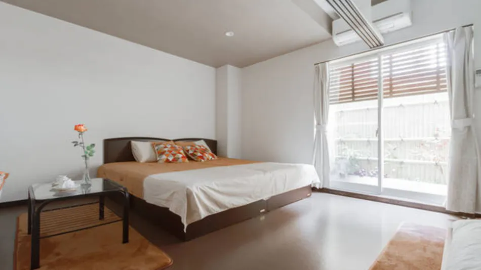 Nakayama Guest House (Osaka)
