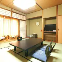 Kamar gaya Jepang 10 tatami + Kamar gaya Barat dengan sofa