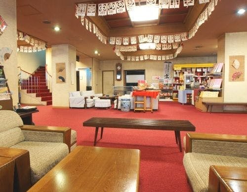 1Fロビー(無線LAN使用可能)