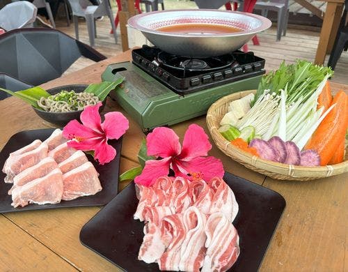 特製出汁が自慢！あぐー豚のしゃぶしゃぶ