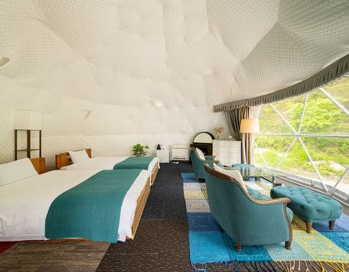 シックでクラシカルな内装のロマンドーム