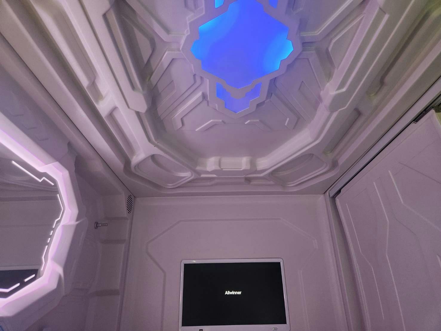 HOTEL GALAXY POD