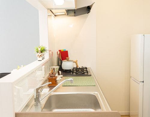 調理器具完備のキッチン