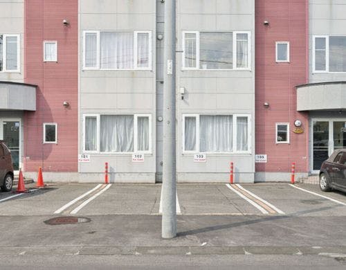 外観、駐車場