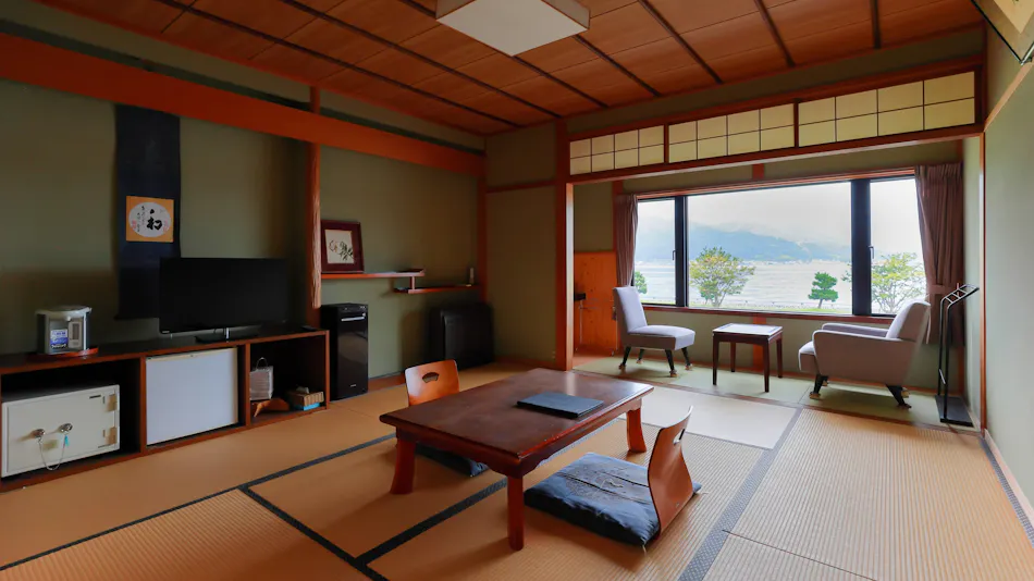 Jinpuso Inn with a View of Amanohashidate, One of Japan's Three Scenic Views