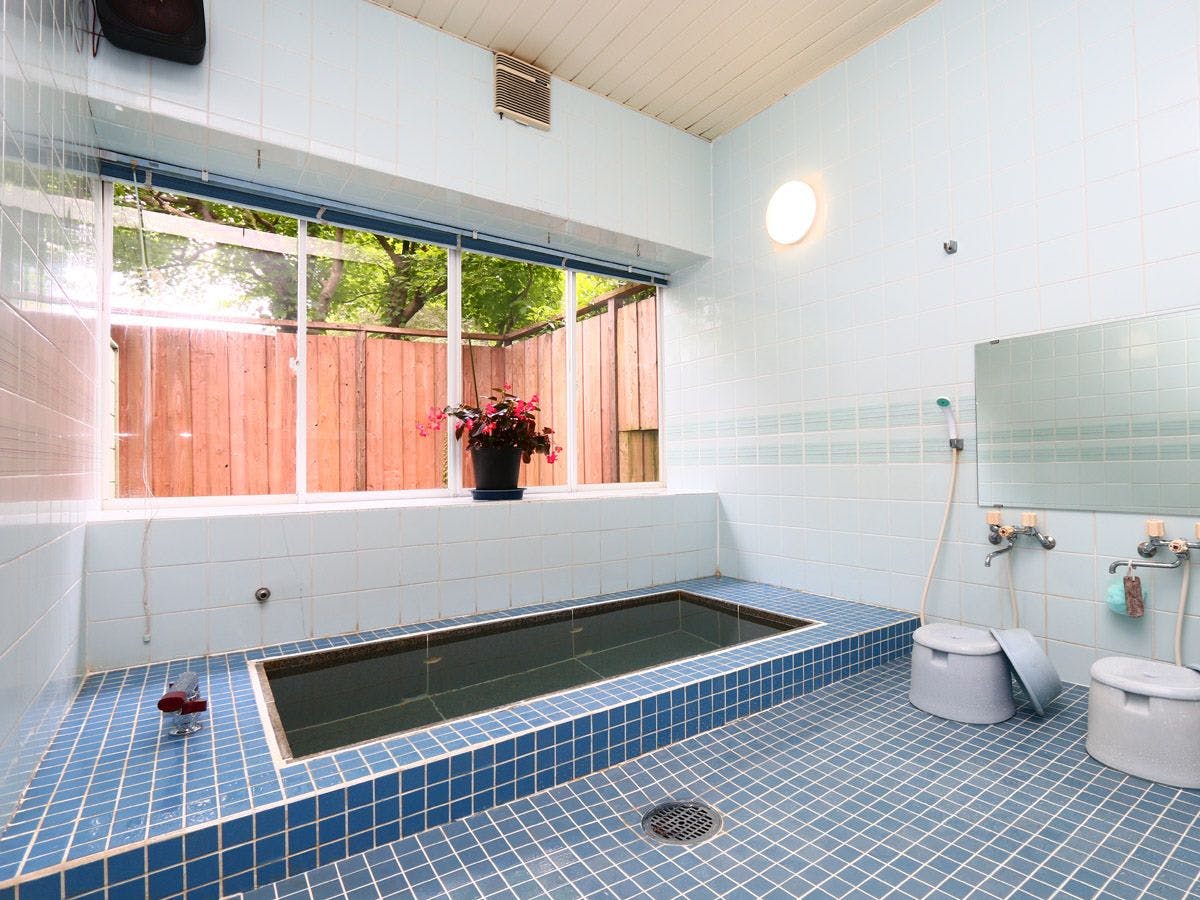 ห้องอาบน้ำส่วนตัว (ในร่ม)