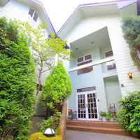 ภายนอกของเบลเบิร์ด