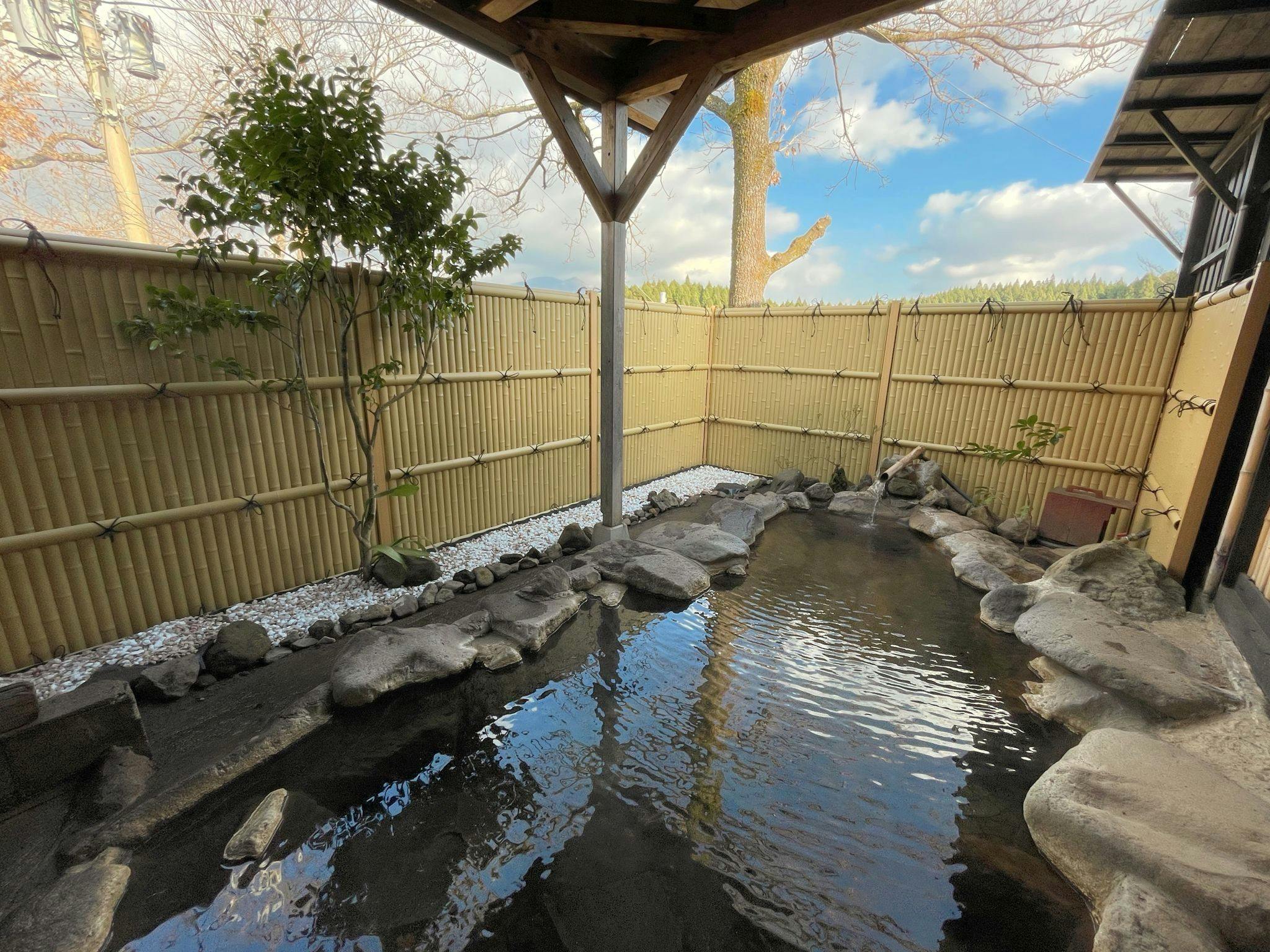 Kurasako Onsen Sakura Rental Cottage