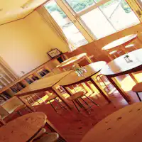 *【โรงอาหาร】กระดิ่งที่ทางเข้าเป็นของเมื่อ 60 ปีที่แล้ว!