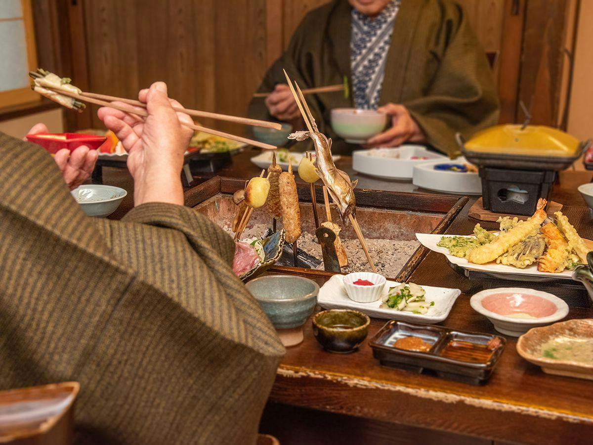Iwaseyumoto Onsen Hinoki Bath Inn Bunke