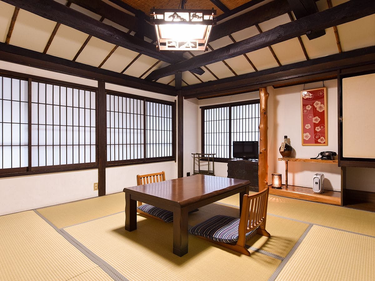 Iwaseyumoto Onsen Hinoki Bath Inn Bunke