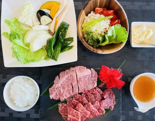 前日15時予約、夕食BBQプランがあります。