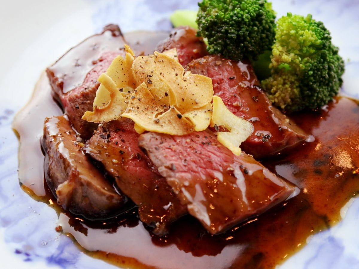 풍미 가득한 부드러운 스테이크♪