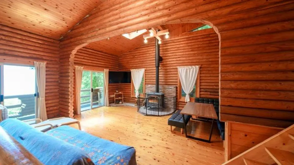 The Villas Atami Log Cottage