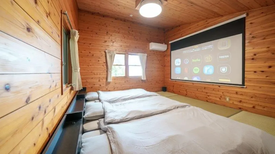 The Villas Atami Log Cottage
