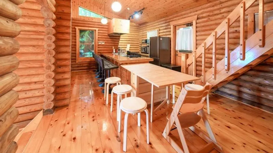 The Villas Atami Log Cottage