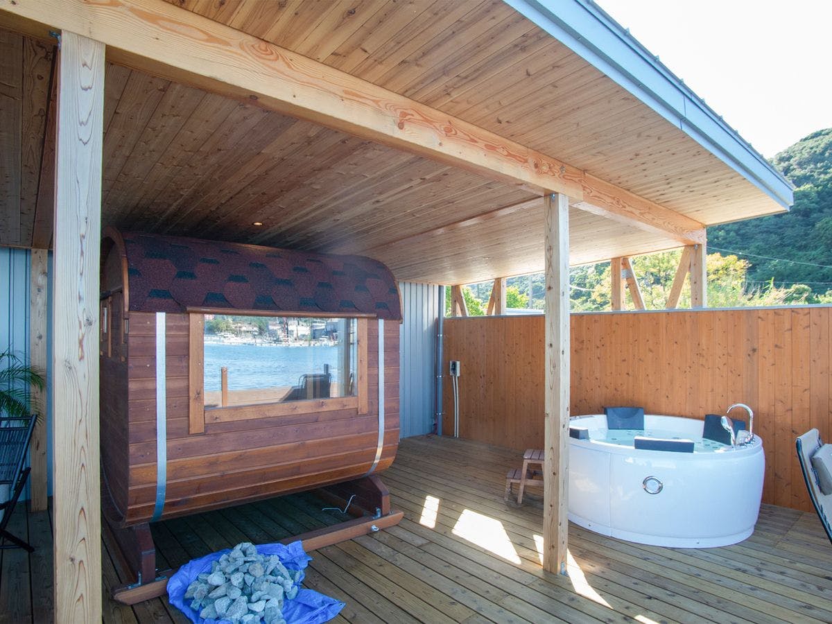 Coccia House