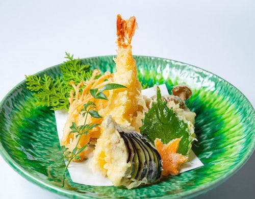 讃岐おうどん会席（天ぷらの盛り合わせ）